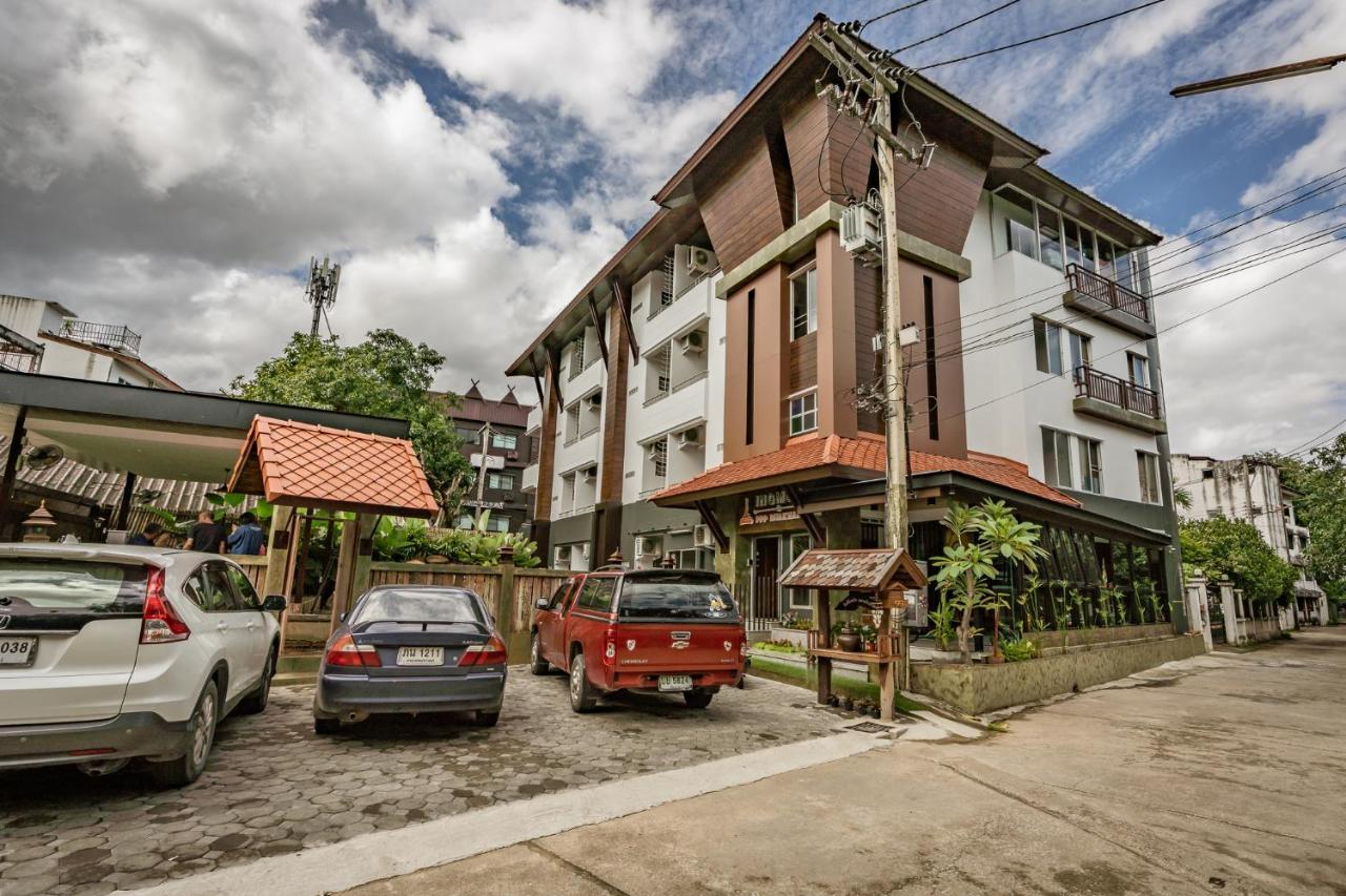 Ingmon House Hotel Чиангмай Екстериор снимка