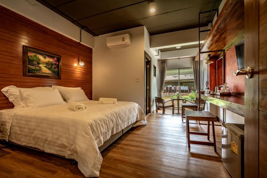 Ingmon House Hotel Чиангмай Екстериор снимка