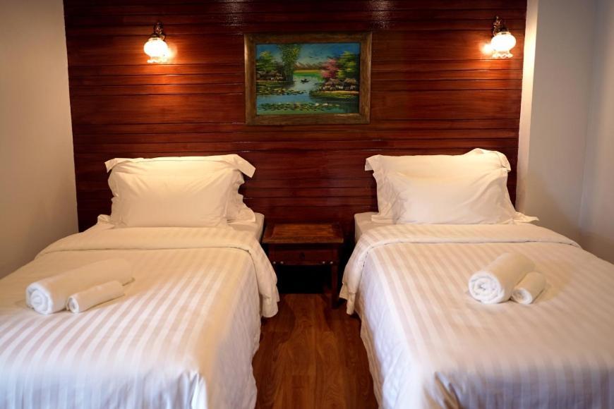 Ingmon House Hotel Чиангмай Екстериор снимка