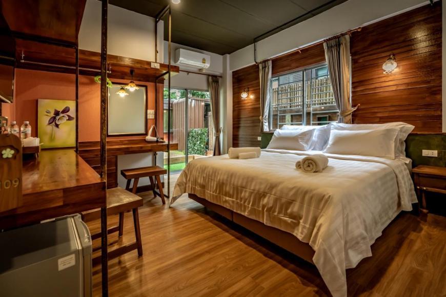 Ingmon House Hotel Чиангмай Екстериор снимка